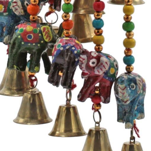 Mobiel met kleurrijke olifantjes