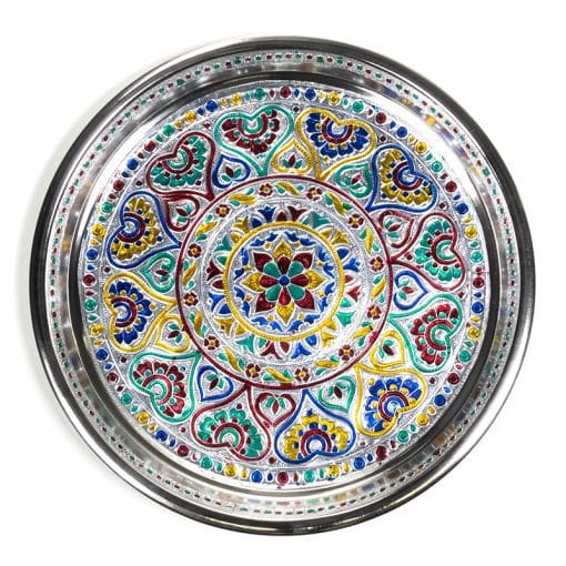 Traditionele offerschaal met Mandala patroon.